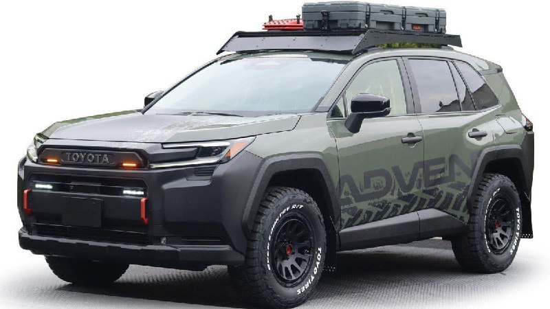 Toyota подготовила три версии RAV4 для автошоу в Т...