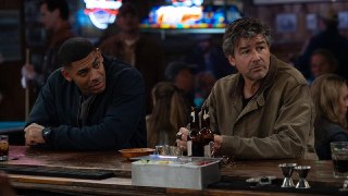 Welcome back, «Настоящий детектив»На HBO Max стартовали «Фонари» — сериал DC Studios, который больше похож на детектив, нежели на привычную супергероику. В первую очередь шоу хвалят за «химию» между героями Аарона Пьера и Кайла Чендлера.Пока доступна одна 