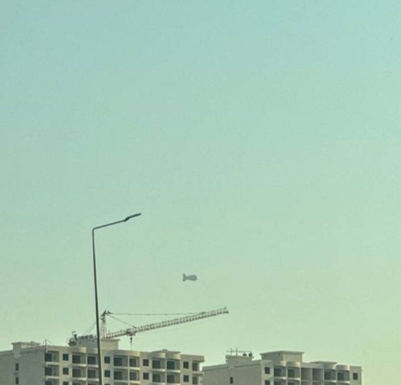 کانال خبری رجانیوز: 🔻 آمریکا دوباره بالن جاسوسی بر فراز اربیل به پرواز درآورد🔹منابع خبری از اقدام جدید نیروهای آمریکایی در شمال عراق خبر داد