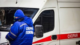Пять человек погибли в Подмосковье из-за удара беспилотника, в Ленобласти атаковали Wildberries Беспилотники продолжают атаковать российские регионы. Минобороны России отчиталось об уничтожении 320 украинских БПЛА над территориями 19 субъектов. ▪️ В Москов