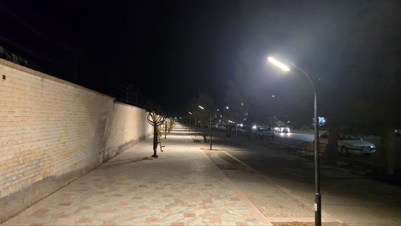 باران کویر/ رسانه مردمی: 🔰بهره برداری از طرح تعویض پایه چراغهای پیاده راه سلامت در حاشیه بلوار معلم┏━━━•••••••••••••••••━━━┓ 🆔 @barane_kavir ┗━━•