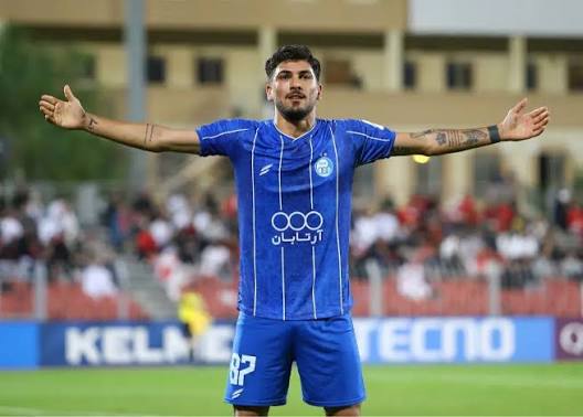 League 3 | فرتاک ورزشی: .✅ آبی‌ها منفجر شدند؛ استقلال با دو گل زودهنگام سپاهان را غافلگیر کرد🔹استقلال در دیدار هفته سوم لیگ برتر برابر سپاهان شر