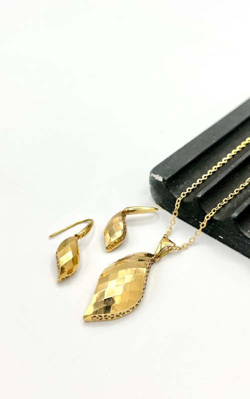 ⭐️جواهری فیروزه(ارمان)⭐️: ⚜️A R M A N T A L A⚜️✨نیم ست اسکان✨🔸وزن: ۴/۹۷۰🔺قیمت: ۱۰۱/۹۴۰/۰۰۰❌ اجرت: ۷٪📦ارسال به سراسر کشور با بسته بندی ویژه🛡️همراه 