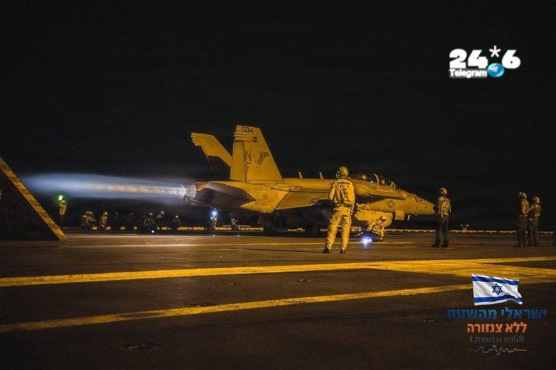 🇮🇱 US Central Command released a photo of an EA-18G Growler aircraft - an advanced electronic warfare aircraft - taking off from the aircraft carrier George Washington. This is a plane that disrupts radars, radio communication and accompanies fighter planes to allow them free access to the airspace without interference. It also carries missiles that can hit radars. In the "Roar of Harry" operation, they were defined as a "critical element" in the operation.