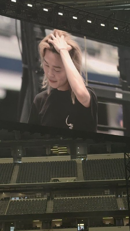 - 𝙋𝙖𝙧𝙠 𝙅𝙄𝙈𝙄𝙉 -: 「260816」 ⌞#ARIRANG. #concert ⌝ 🕊─•‹Soundcheck in Arlington Day 1🔥•‹عکس هایی از جیمین در سوندچک روز اول آرلینگتون🔥– 𝙋𝙖𝙧𝙠𝙅