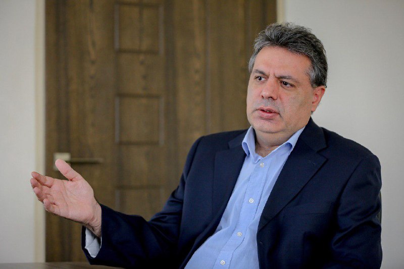 BANKER | بنکر: 📌کِشِ بنزین!✍️حامد پاک طینتسالهای طولانی است که شاهد سخنرانی های بی خاصیت، نوشته های بی عاقبت و هشدارهای بی سرانجام در خ