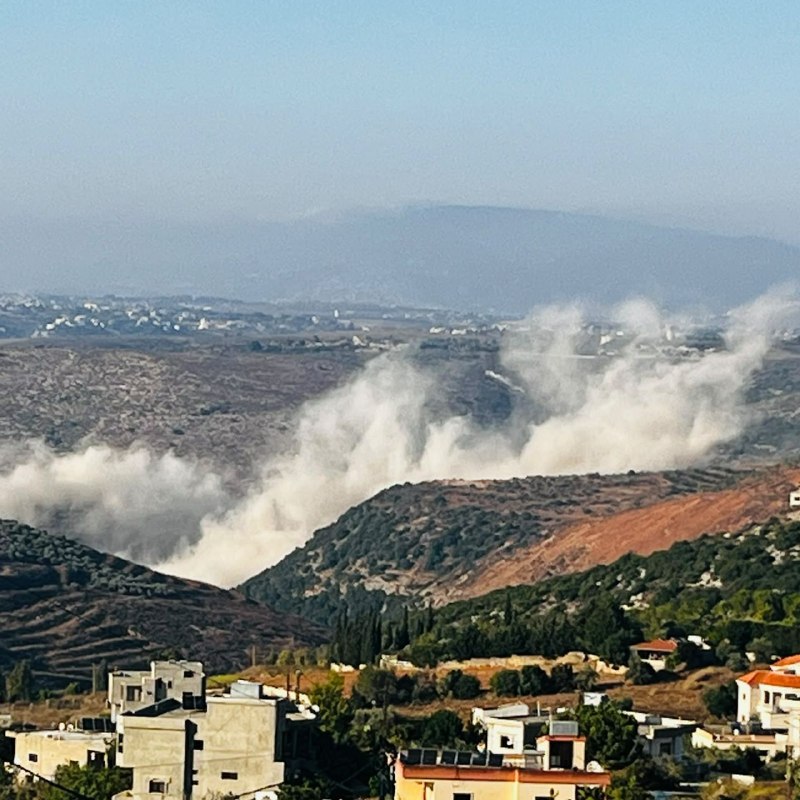 🚨📷הפצצה הישראלית בפאתי קנטרה לכיוון ואדי אל-חוג'יר