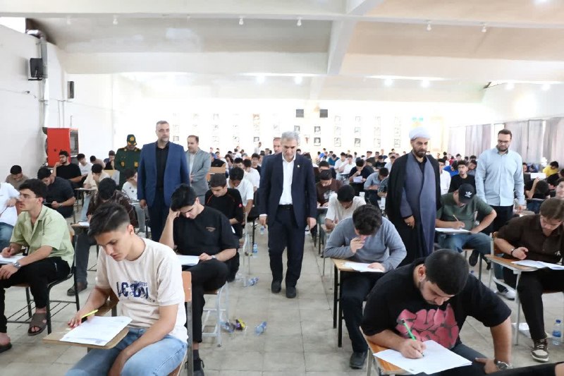 آذرباخیش: آزمون گروههای هنر و زبانهای خارجی کنکور ۱۴۰۵ آغاز شد🔹رقابت داوطلبان آزمون سراسری ۱۴۰۵ در دو گروه آزمایشی هنر و زبانه