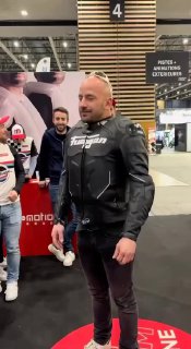 Умная подушка безопасности - мечта любого байкера. 🏍Чувствуя что вы падаете, он