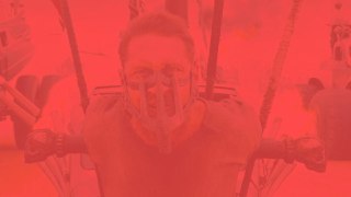 В Новосибирске ограничили продажу топлива на АЗС  Губер региона Андрей Травников поручил провести переговоры с АЗС на фоне ограничений на продажу бензина в ряде регионов «для выработки в течение дня одинаковой позиции по этому вопросу». По его словам, данн