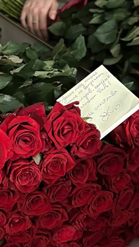 Только выпустила я ролик про противостояние Крида и Дмитриенко, как между ними б