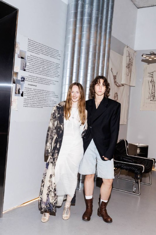 А вот и официальные фотографии от IRNBY подъехали На выставке художницы-феминистки, хотелось быть исключительно в сексуальном платье и на шпильке 🫦А вот и официальные фотографии от IRNBY подъехали На выставке художницы-феминистки, хотелось быть исключительно в сексуальном платье и на шпильке 🫦