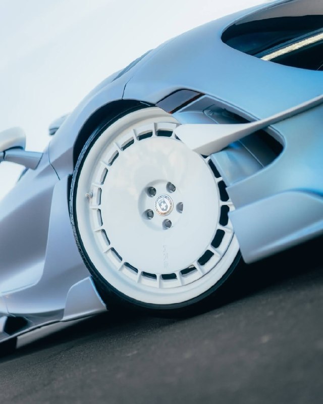McLaren 765LT Spider 2022 года | Цена: 629 999 долларов США 2