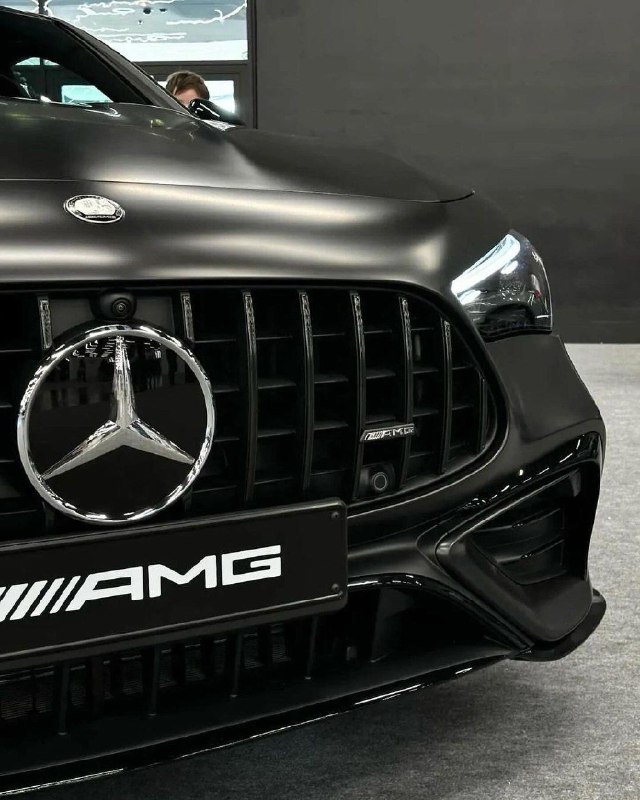 CLE53 ///AMG 4