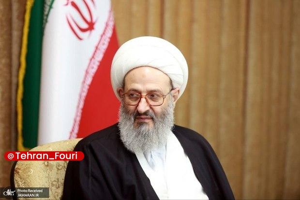 تهران فوری 🏙: تسلیت آیت‌الله محسن فقیهی به آیت‌الله سید حسن خمینیبه گزارش جماران، عضو جامعه مدرسین حوزه علمیه قم، با صدور پیامی درگذشت