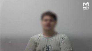 Видео: задержание 21-летнего парня с бомбой, замаскированной под GPS-трекер, в питерском метро. Его повели на досмотр и сканер сумки — там и нашли СВУ.По информации ФСБ, задержанный сам вышел на украинских кураторов — он передавал информацию о военных и пр