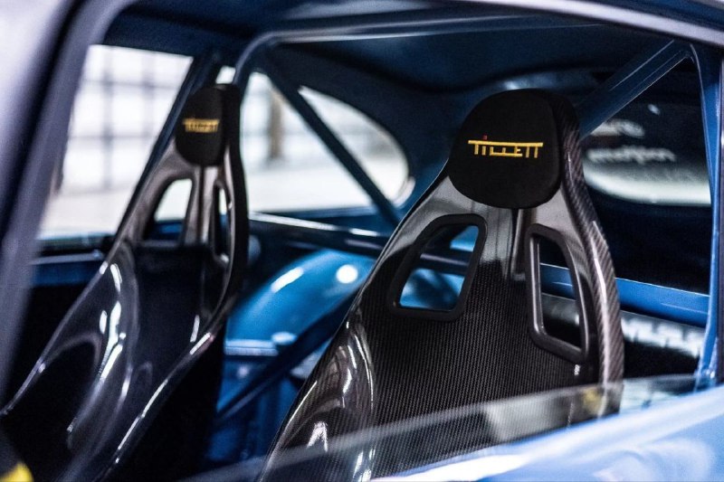 Jaguar E-Type с мотором от Supra и деталями от BMW 5