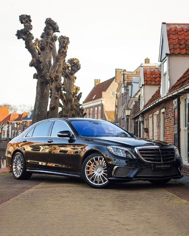 Last V12: W222 S65 AMG 6.0-L V12 BITURBO 630 HP 1000 Nm 0-100 km/h 4.3 sec 10