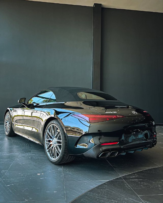 816 HP Hybrid SL 63 S E AMG 4.0-L V8 BITURBO 4MATIC+ 0-100 km/h 2.9 sec 3