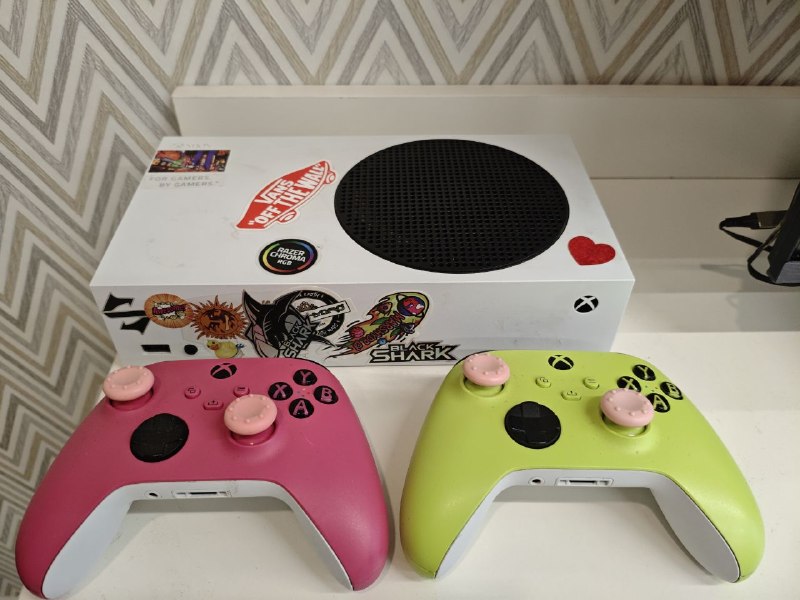 Продаю Xbox series S 500 лари — фото 1
