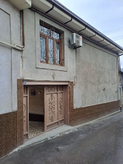 Самарканд дарвоза 2.5 сотихли файзли ховли сотилади 6 та хонасиям бор