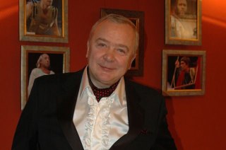 Кеша из "Усатого няня" Сергей Проханов попал в больницу с болями в спине. Спектакли, назначенные в ближайший месяц с его участием, под угрозой отмены.По данным Mash, 73-летнего худрука "Театра Луны" экстренно госпитализировали в спинальный нейрохирургическ