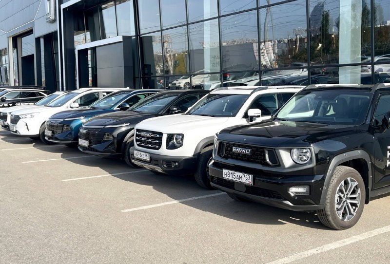 Средняя цена нового автомобиля в России выросла до...