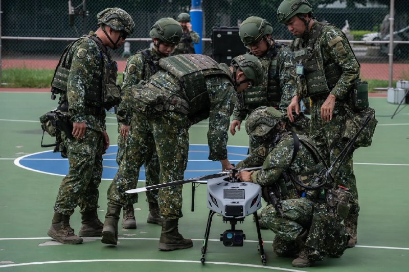 ️🇹🇼🇨🇳🇺🇦 NYT: טייוואן בונה ציי מל"טים וסירות תקיפה בלתי מאוישות כדי ליצור "נוף גיהנום" לכל פלישה סינית…