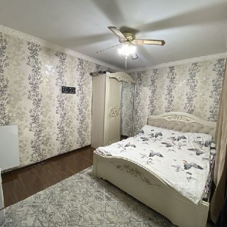 Ğuncha kotedj yarimi paqat 1chi etaj sotiladi
