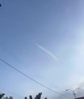 — 🇮🇷/🇺🇸 חדש: שני טילים שוגרו על ידי איראן לעבר מיצר הורמוז