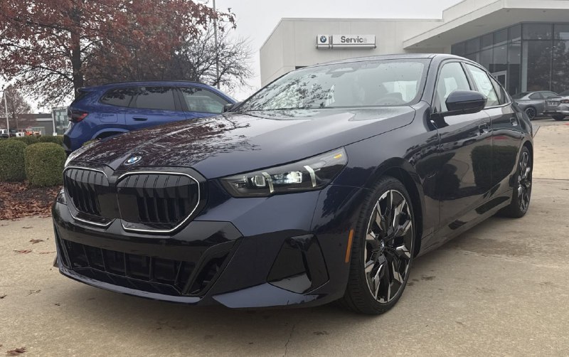 BMW отзывает 59 тысяч автомобилей из-за проводки