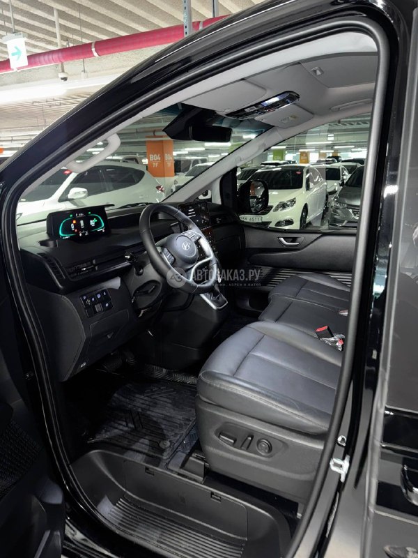 Hyundai Staria 2025 фото 7