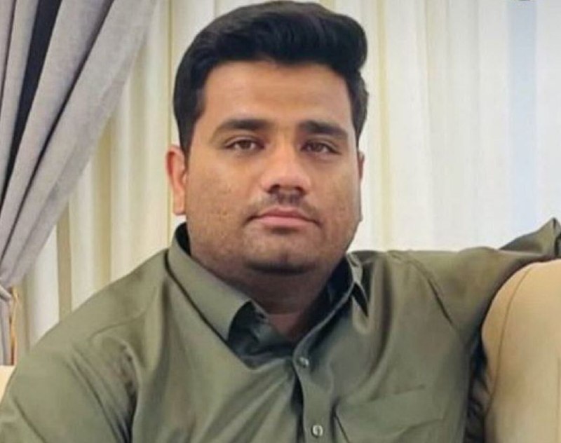 اطلاعات‌ آنلاین: شهید علی حیدری در حمله تروریستی اشرار مسلح به خودرو گشت مرزبانی در محور میرجاوه ـ زاهدان به شهادت رسید🗞 @ettelaatonline 