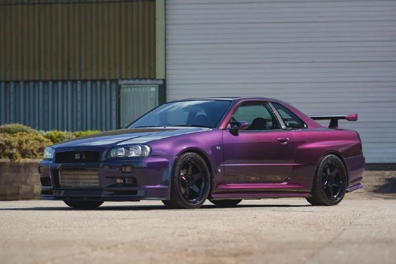 Коллекцию из пяти Nissan Skyline GT-R R34 за 3 МИЛЛИОНА евро выставят на аукцион.