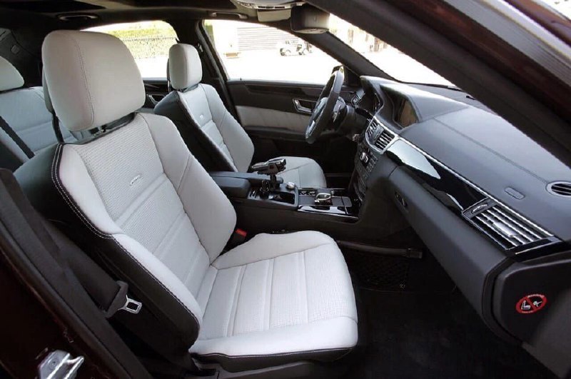 Mercedes-Benz E 63 AMG (W212) 4