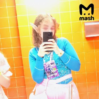 Московская студентка попыталась убить незнакомую ей женщину по заданию украинских мошенников: пришла к ней домой, залила перцовкой, едва не ударила молотком по голове.По данным Mash, собеседники из соседней страны обрабатывали 20-летнюю Елизавету М. послед