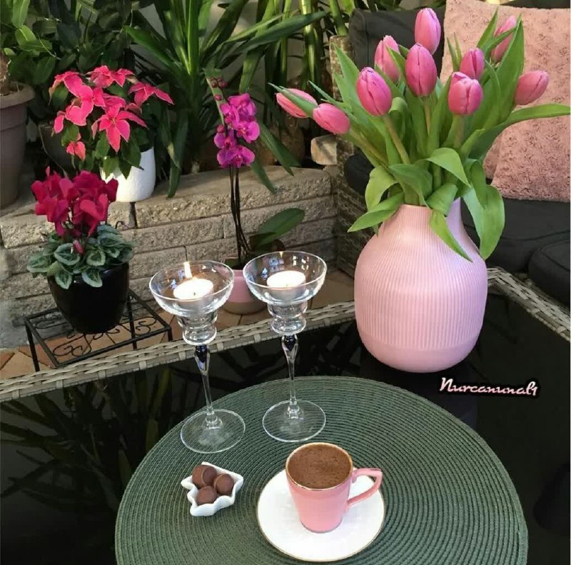 🌺میگون در گذر زمان🌺: صبحتــــــــون پُــــــــر از عطر خداو معطــــــــر به بوی مهــــــــربانیالهی دلتـون شـاد لبتـون خنــــــــدان 🌸قلبتون