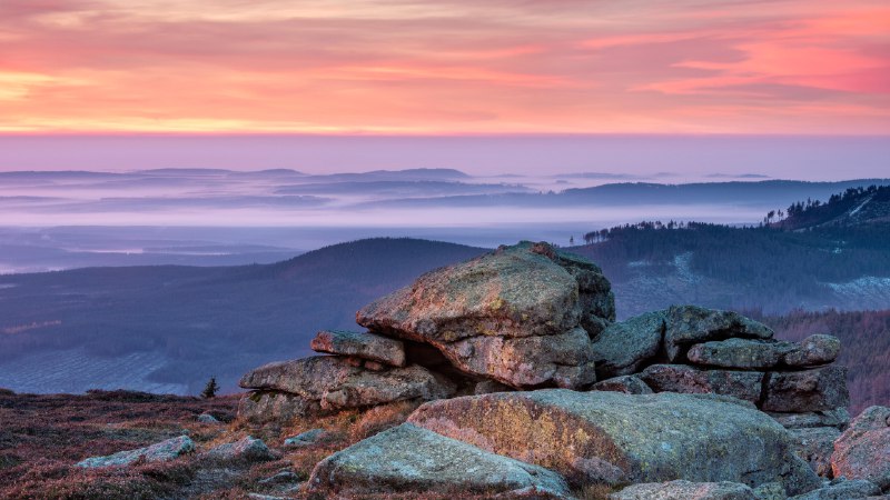A legendary sunriseSunrise on the Brocken, Harz National Park, Germany (© imageBROKER/AVTG/Getty Images)