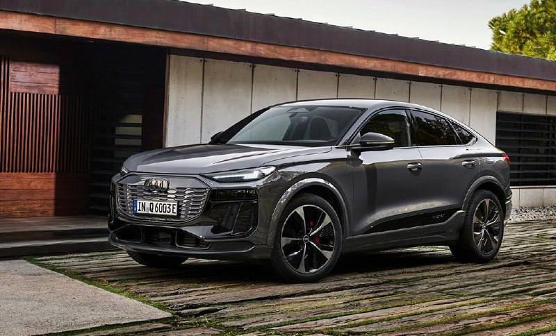 Audi представила купеобразный кроссовер Q6 Sportback E-Tron