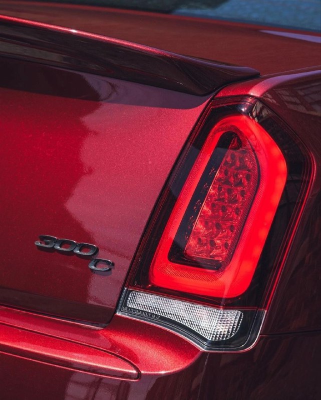 Прощаться всегда тяжело, но все же Chrysler 300C не собирается долго задерживаться в производстве, х 2
