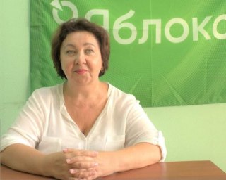 ⚡️Силовики в Москве задержали бывшего мундепа от «Яблока» Галину Фильченко. Ранее ее квартиру трижды обыскивали на предмет связей с оппозиционером Ильей Пономаревым*  Видео с визитом ФСБ в квартиру к женщине опубликовал связанный с силовиками телеграм-кана