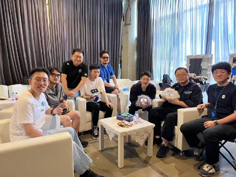 非常enjoy和一代一代优秀创业者们共同的思想碰撞，以及开心的相互激发