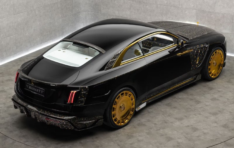 Rolls-Royce Spectre получил экстравагантную версию от Mansory 2