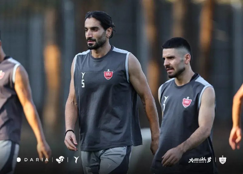 Varzesh90: ‏⚽ #ورزش90‏🔴 حسین ابرقویی روی سکو؛/ تصمیم غیرمنتظره تارتار در مورد ملی‌پوش پرسپولیس!‏🗞 نام حسین ابرقویی، مدافع ملی‌پوش پ