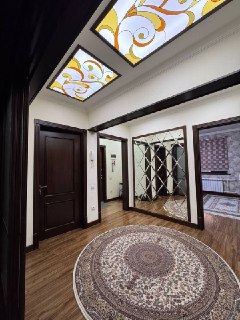 UY SOTILADI SROCHNO, ПРОДАЁТСЯ СРОЧНО 1 этаж 4-комнатная квартира