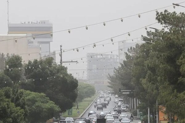دیده بان ایران: ✅ گردوخاک در شرق و جنوب شرق🔹 کارشناس سازمان هواشناسی با اعلام رگبار پراکنده باران در برخی مناطق از وقوع گردوخاک در شرق و