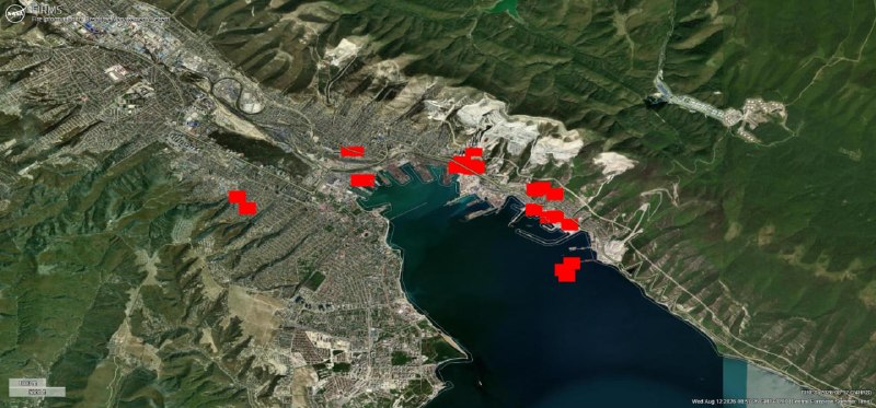 ❗️Ukraine halted an intense drone campaign against oil tankers using the CPC terminal in Novorossiysk after US Vice President JD Vance asked Zelensky to stop the strikes during a July 31 call. The terminal handles Kazakhstan’s main oil export route, and Washington was concerned the attacks were destabilizing oil markets and harming US companies. Ukraine agreed not to target CPC infrastructure or non-Russian vessels unless they were sanctioned or carrying Russian cargo.