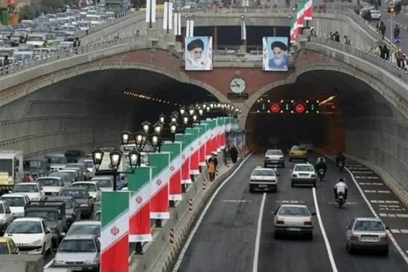 عصر ایران: تونل توحید امشب مسدود می‌شود؛ رانندگان مراقب محدودیت تردد باشند 🔹هر دو باند تونل توحید از نیمه‌شب امشب تا ساعت ۵ صبح فرد