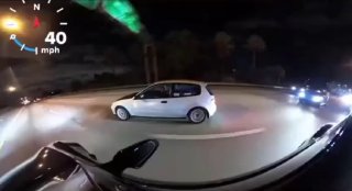 Заряженный Civic против Model S