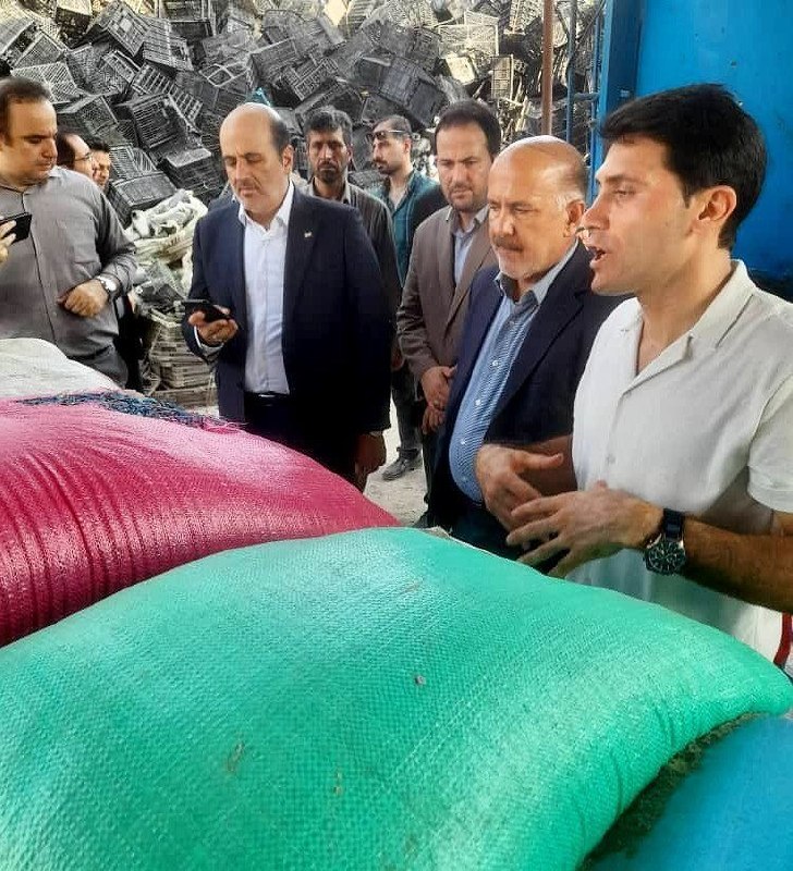 لاهیجان نیوز: همزمان با دومین روز از هفته دولت، دو واحد تولیدی صنعتی شامل تولید پرک بازیافتی پلی‌اتیلن و تولید بتن سیال با مجموع سرمای